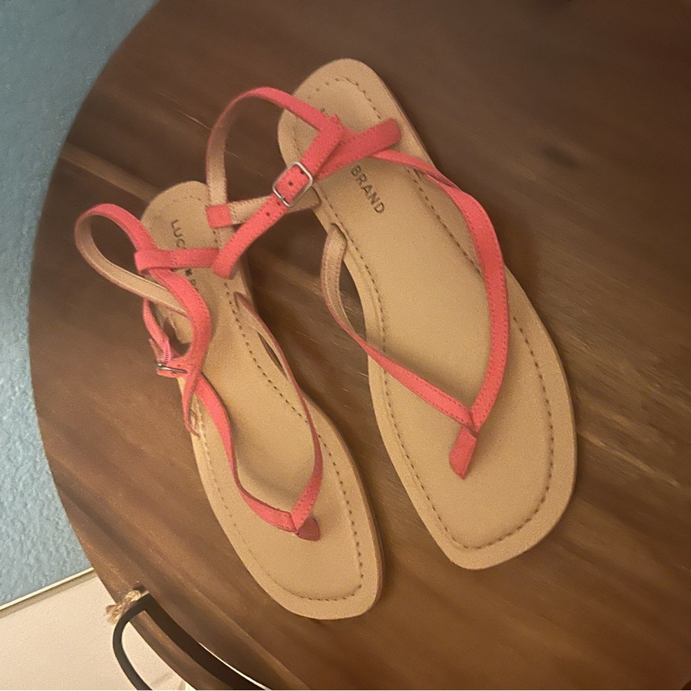 Women’s sandals